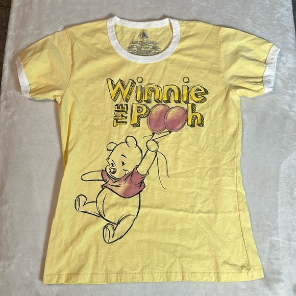 Disney Parks Exclusive Winnie The Pooh T Tee Shirt Sz L - Picture 1 of 4